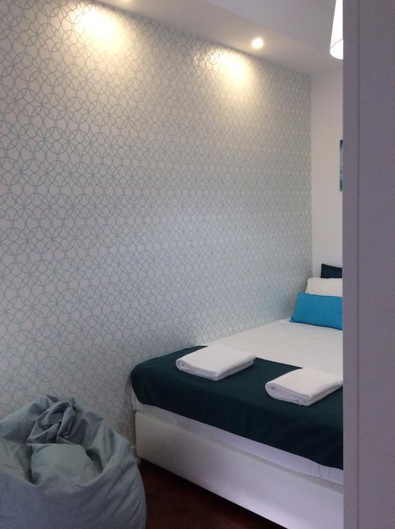 4U Lisbon IV Guesthouse Airport Екстериор снимка