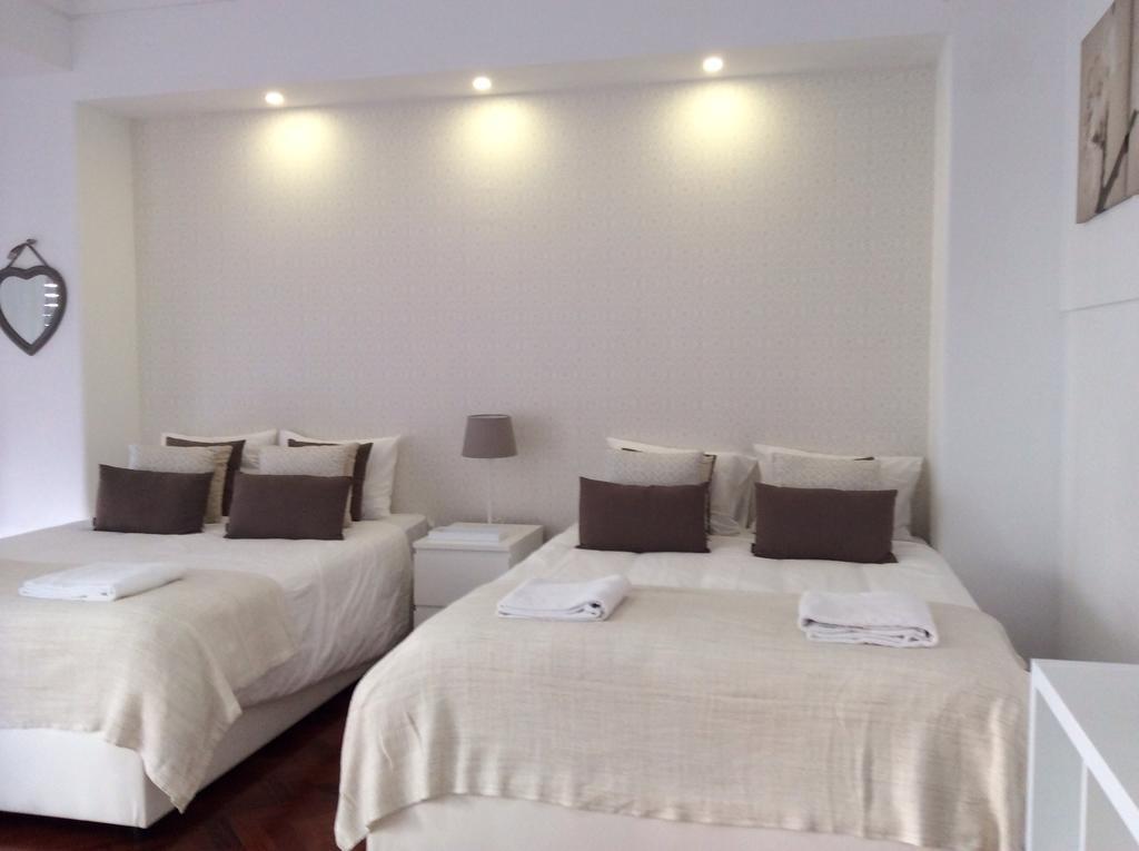4U Lisbon IV Guesthouse Airport Екстериор снимка